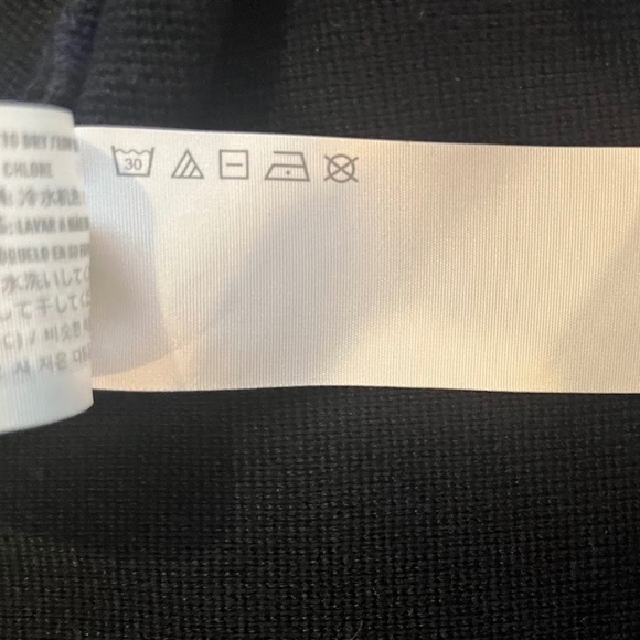 Abercrombie+Fitch Black Cropped Stretch Sweater, Sz L - Picture 4 of 5